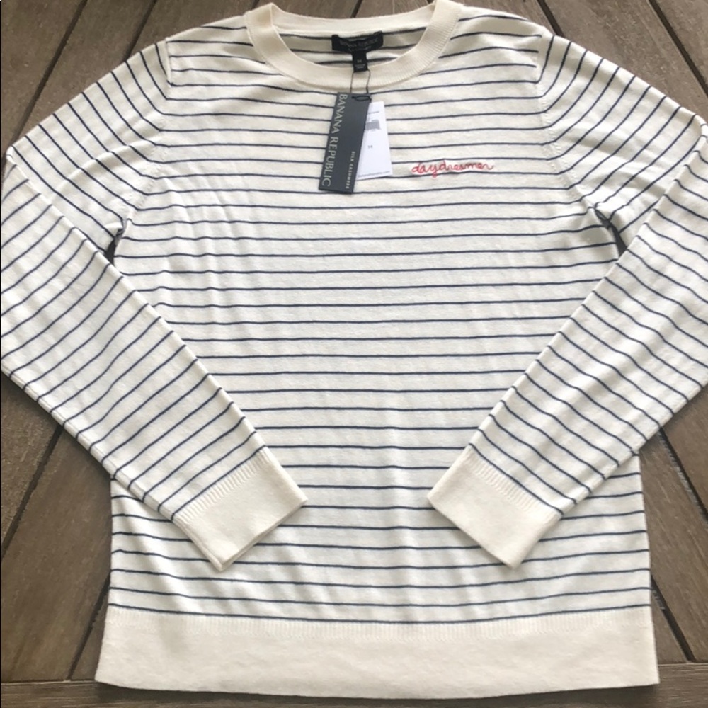 (Sold) Banana Republic Cashmere Daydreamer Sweater - Picture 4 of 6